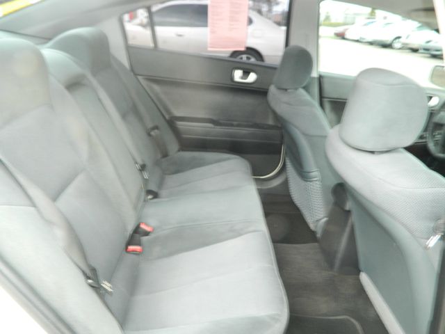 Mitsubishi Galant 2006 photo 11