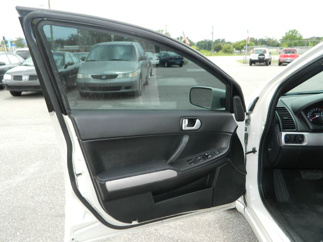 Mitsubishi Galant 2006 photo 15