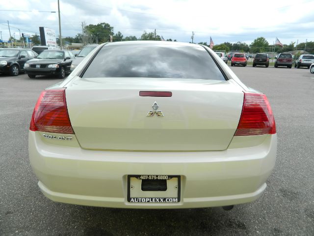 Mitsubishi Galant 2006 photo 21