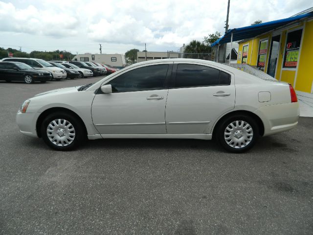 Mitsubishi Galant 2006 photo 26