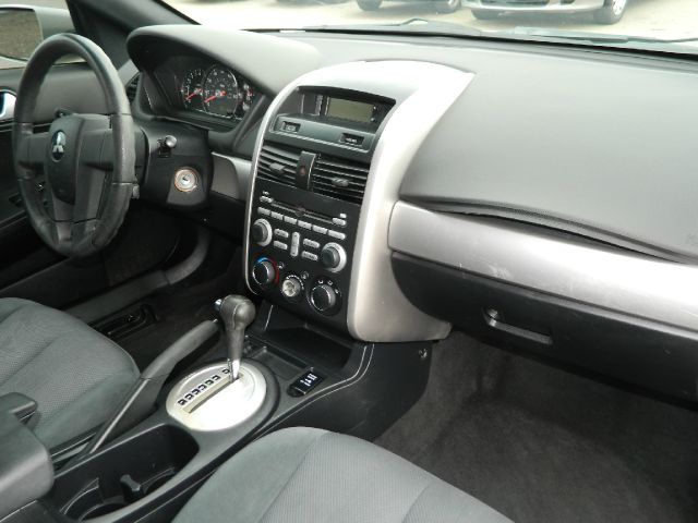 Mitsubishi Galant 2006 photo 8