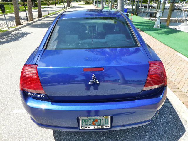 Mitsubishi Galant 2006 photo 2