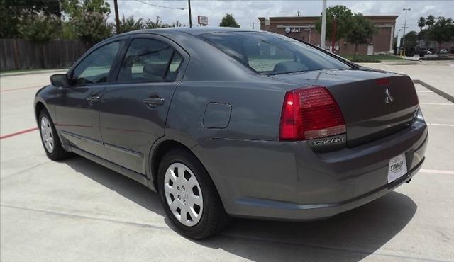 Mitsubishi Galant 2006 photo 1