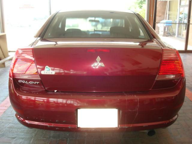 Mitsubishi Galant 2006 photo 2