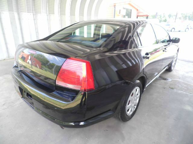 Mitsubishi Galant 2006 photo 3