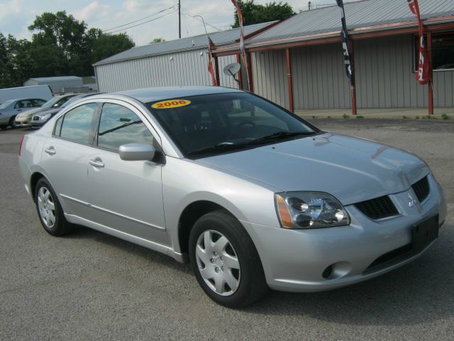 Mitsubishi Galant SE Sedan