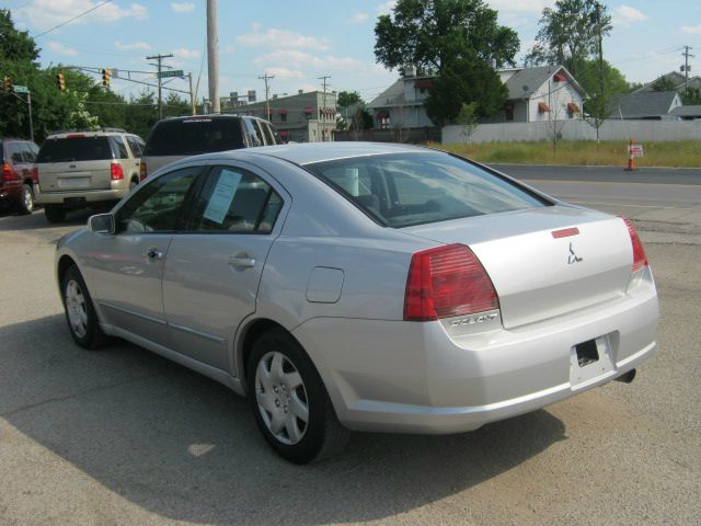 Mitsubishi Galant 2006 photo 4