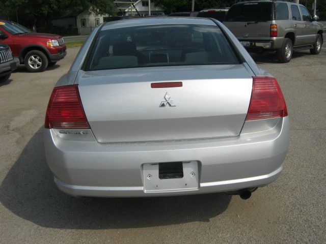 Mitsubishi Galant 2006 photo 5