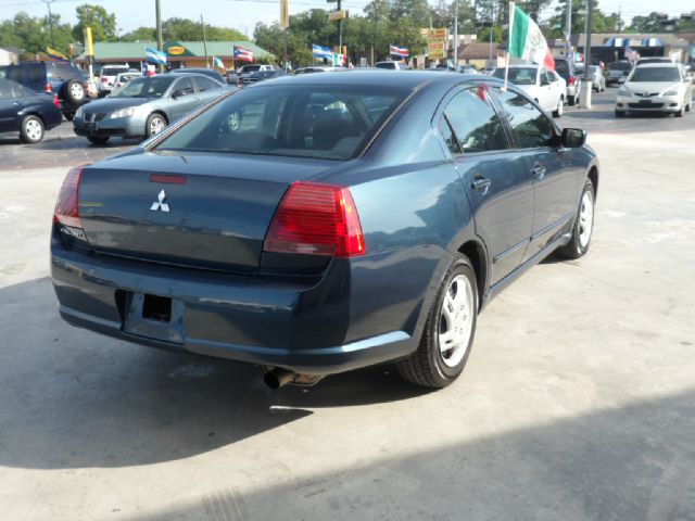 Mitsubishi Galant 2006 photo 1