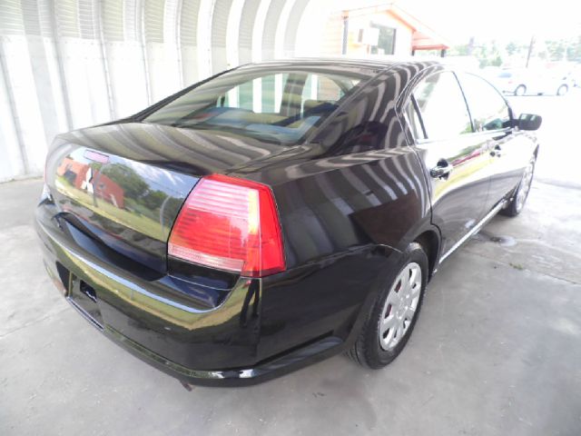 Mitsubishi Galant 2006 photo 4