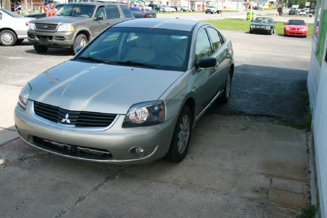 Mitsubishi Galant LW2 Sedan