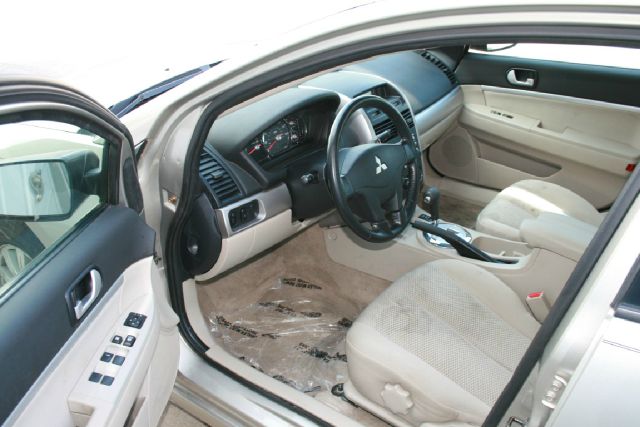 Mitsubishi Galant 2007 photo 1