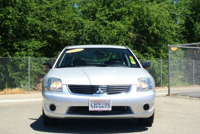 Mitsubishi Galant LW2 Sedan