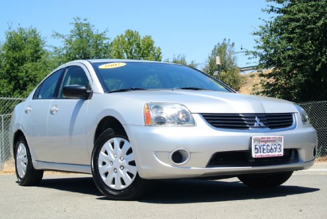 Mitsubishi Galant 2007 photo 1