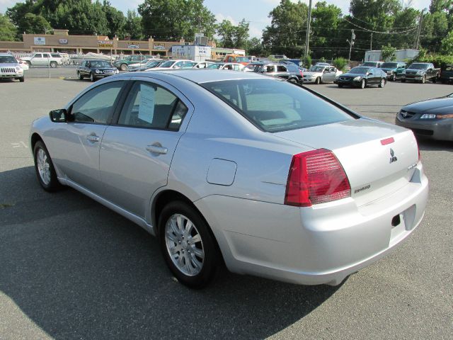 Mitsubishi Galant 2008 photo 1