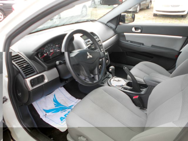 Mitsubishi Galant 2008 photo 4