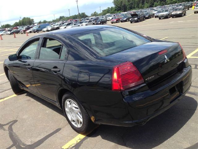 Mitsubishi Galant 2008 photo 2