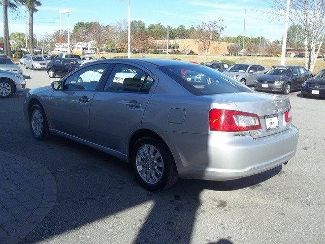 Mitsubishi Galant 2009 photo 3