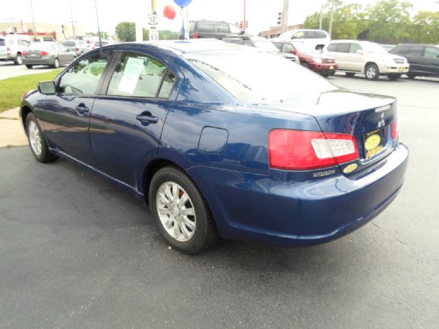 Mitsubishi Galant 2009 photo 3