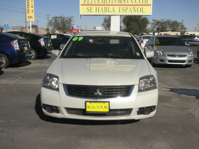 Mitsubishi Galant 2009 photo 4