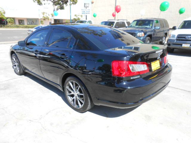 Mitsubishi Galant 2009 photo 2