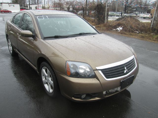 Mitsubishi Galant 2009 photo 2