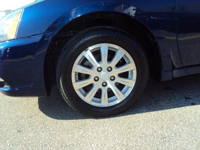 Mitsubishi Galant 2009 photo 3