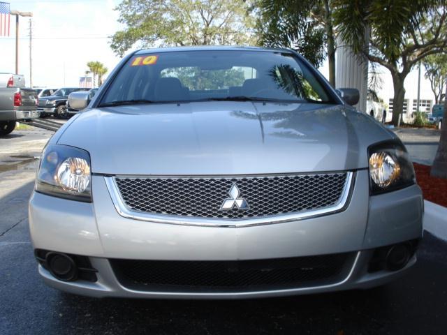 Mitsubishi Galant 2010 photo 3