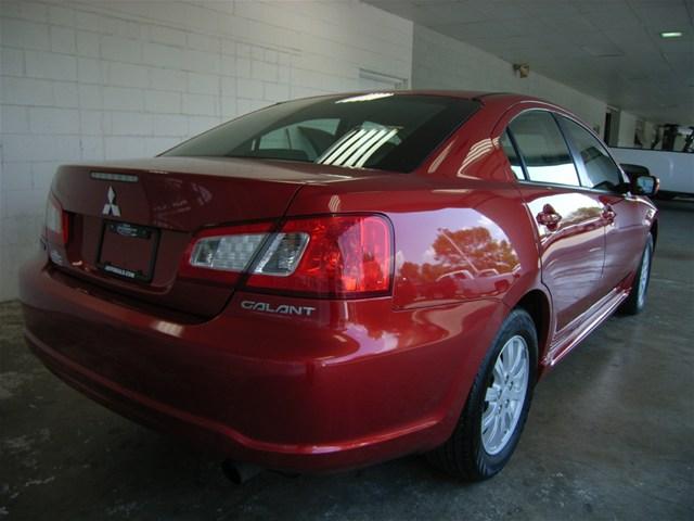 Mitsubishi Galant 2010 photo 2