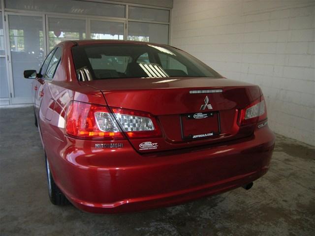 Mitsubishi Galant 2010 photo 5