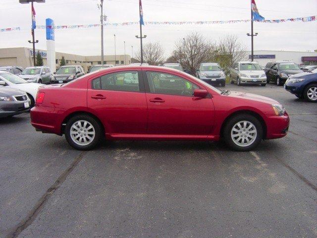 Mitsubishi Galant 2010 photo 1