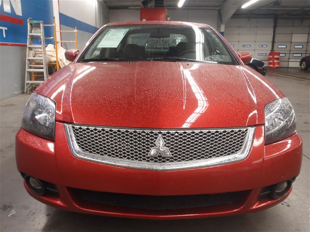 Mitsubishi Galant 2010 photo 2