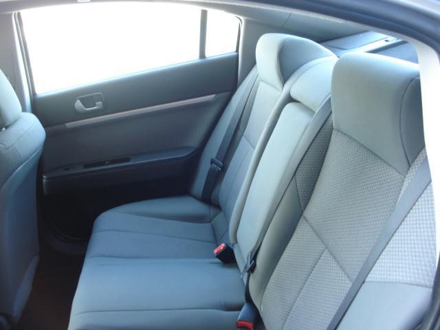 Mitsubishi Galant 2010 photo 5