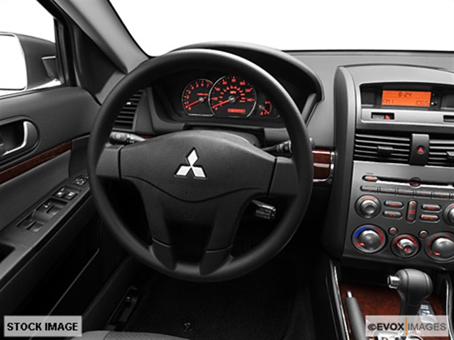 Mitsubishi Galant 2010 photo 5