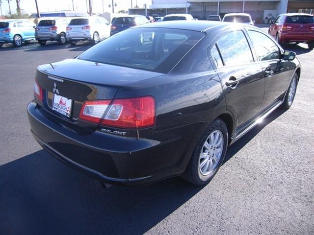 Mitsubishi Galant 2010 photo 3