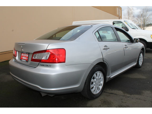 Mitsubishi Galant 2010 photo 3