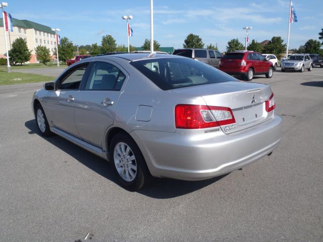 Mitsubishi Galant 2010 photo 3