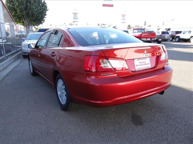 Mitsubishi Galant 2011 photo 3