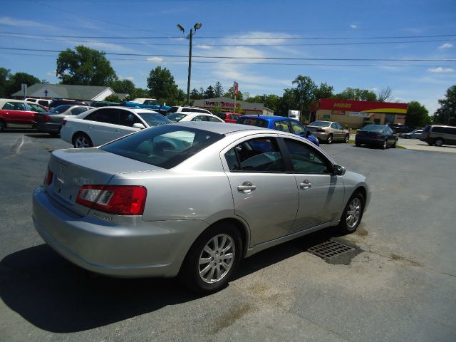 Mitsubishi Galant 2011 photo 3