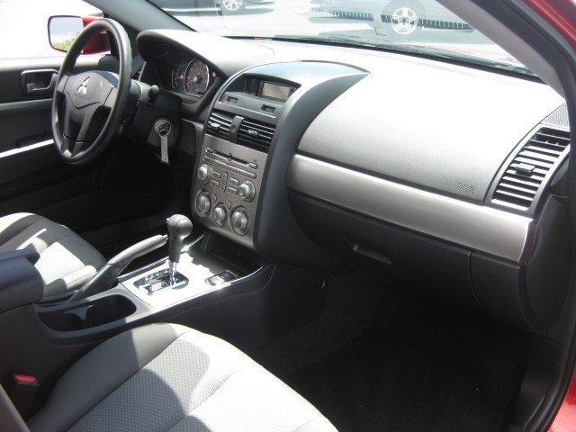 Mitsubishi Galant 2011 photo 8