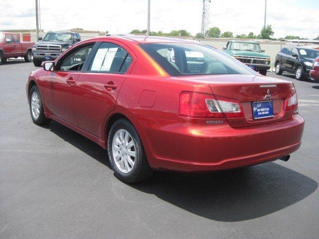 Mitsubishi Galant 2011 photo 9