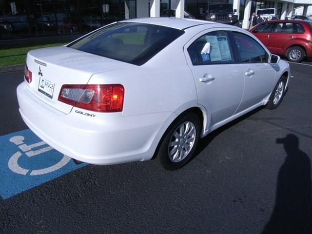 Mitsubishi Galant Unknown Sedan