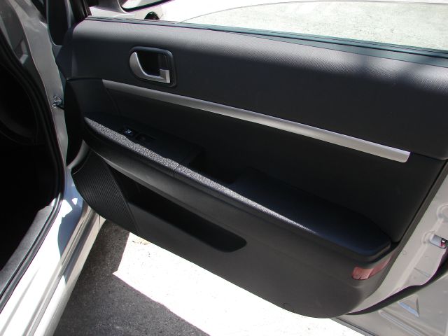 Mitsubishi Galant 2012 photo 12