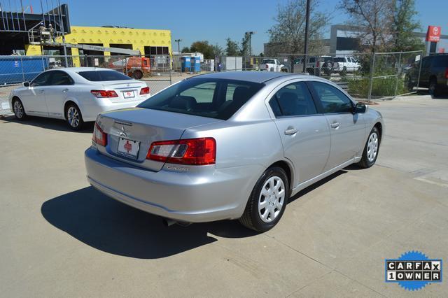 Mitsubishi Galant 2012 photo 2