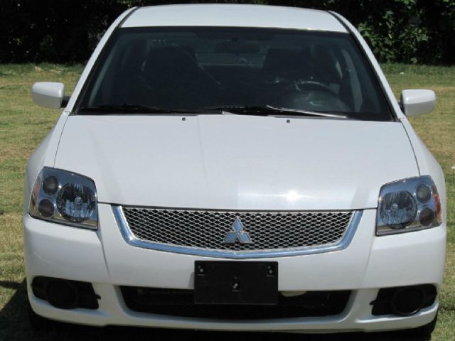 Mitsubishi Galant 2012 photo 4