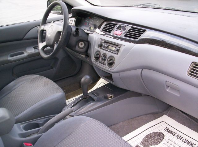 Mitsubishi Lancer 2002 photo 1