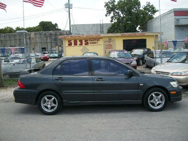 Mitsubishi Lancer 2002 photo 4