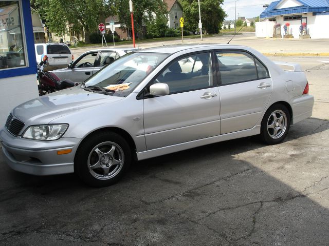 Mitsubishi Lancer 2002 photo 3