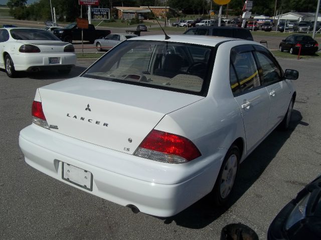 Mitsubishi Lancer 2002 photo 1