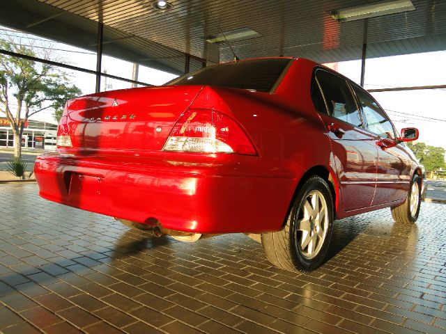 Mitsubishi Lancer 2002 photo 2